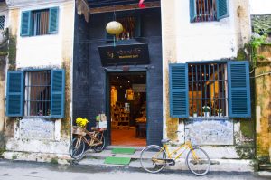 HOI AN ART AND CRAFT MANUFACTURING WORKSHOP