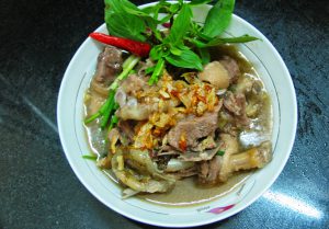 vịt om hoa chuối