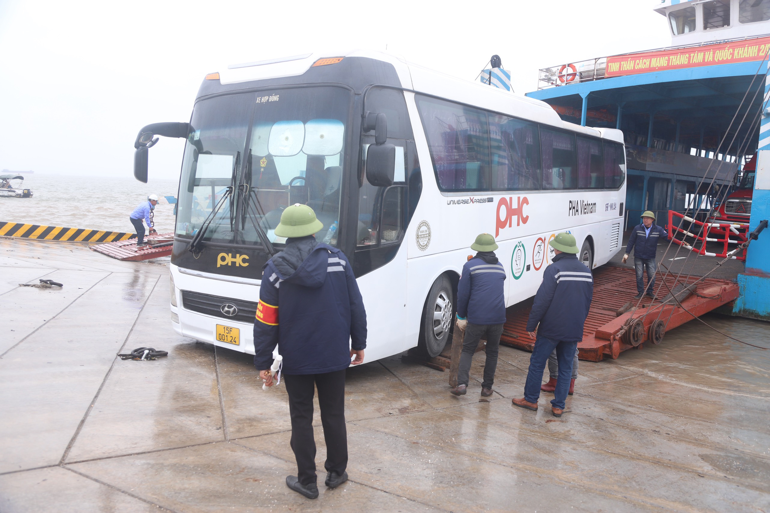 Bến Phà Cát Hải (1)