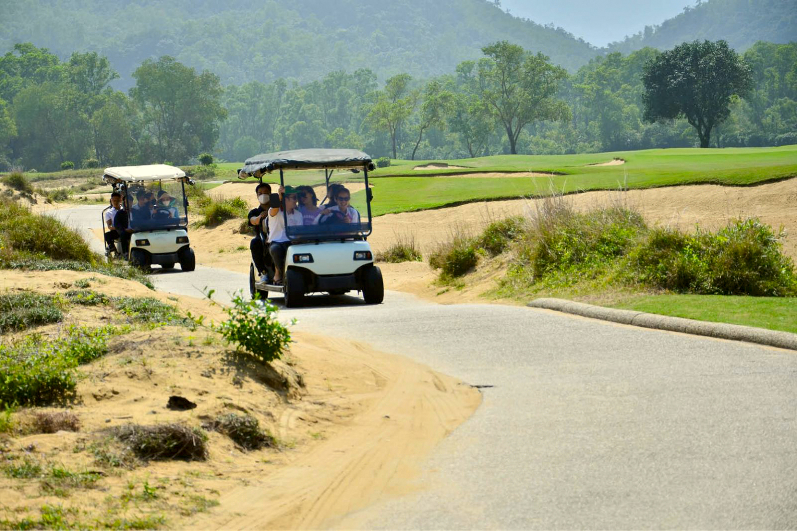 Sân golf Golden Sands (2)