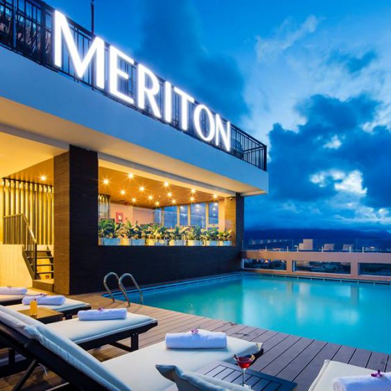 Khách sạn Meriton Nha Trang