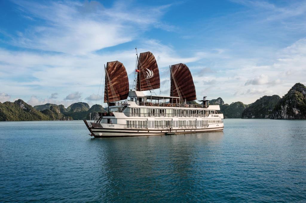 Káº¿t quáº£ hÃ¬nh áº£nh cho ha long bay 2 days 1 night with fantasea cruise