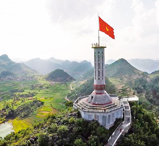 cột cờ lũng cú hà giang