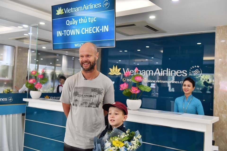 Vietnam Airlines In town check in