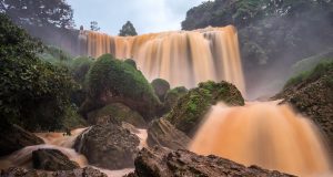 Elephant Waterfalls da lay