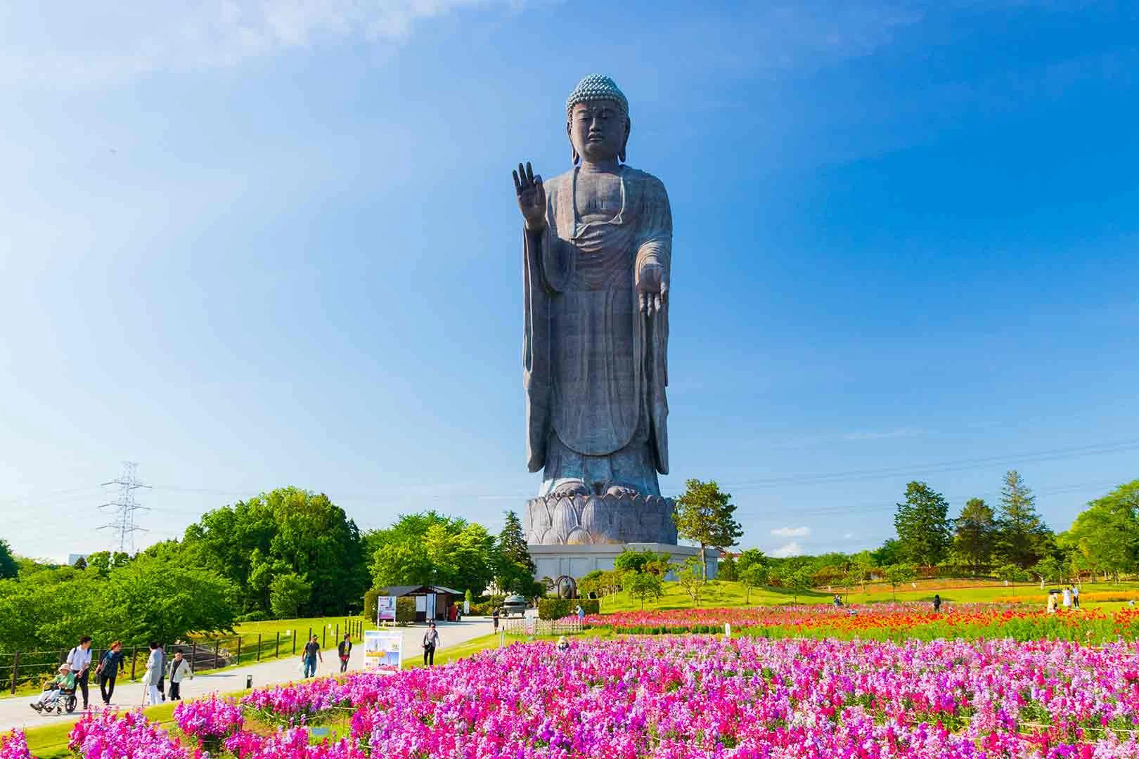 Đại tượng Phật Ushiku Daibutsu Nhật Bản